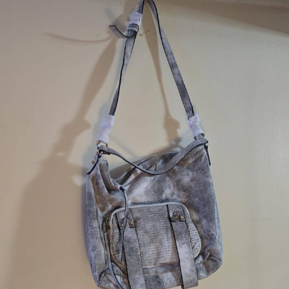 Elegant Gray Shoulder Bag